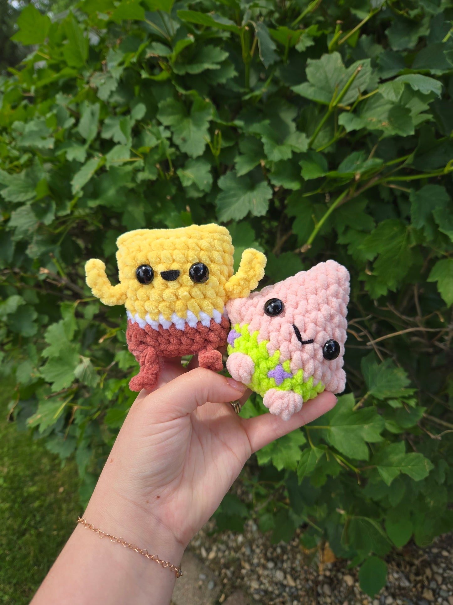 Sponge and star fish
